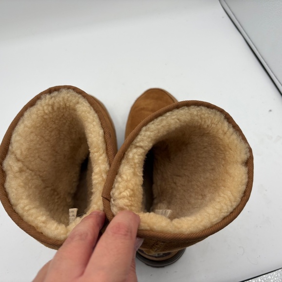 UGG Boots WOMENS Ultra Short Revival Sheepskin Boots Chestnut - Size 7 #5225 - Picture 11 of 15